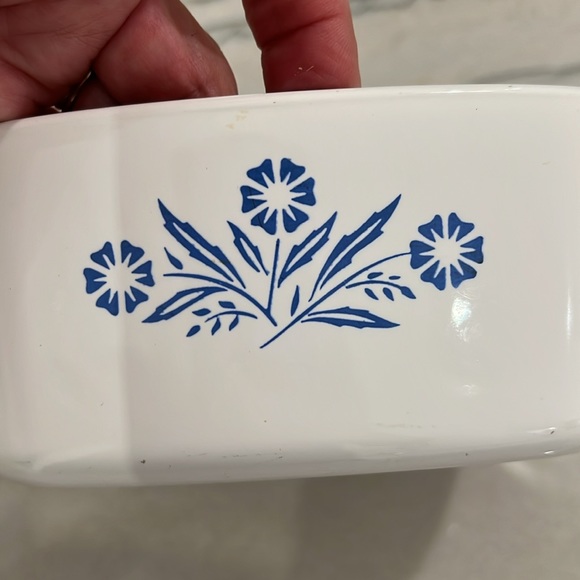 Vintage Corningware - Picture 4 of 10